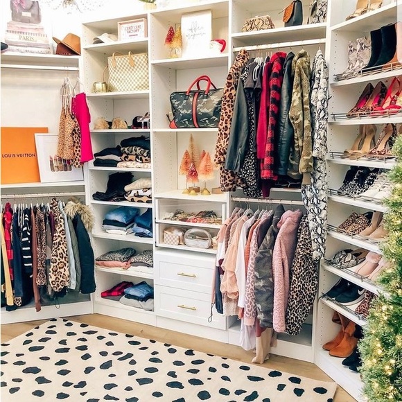 Meet your Posher, Maria - Picture 1 of 1